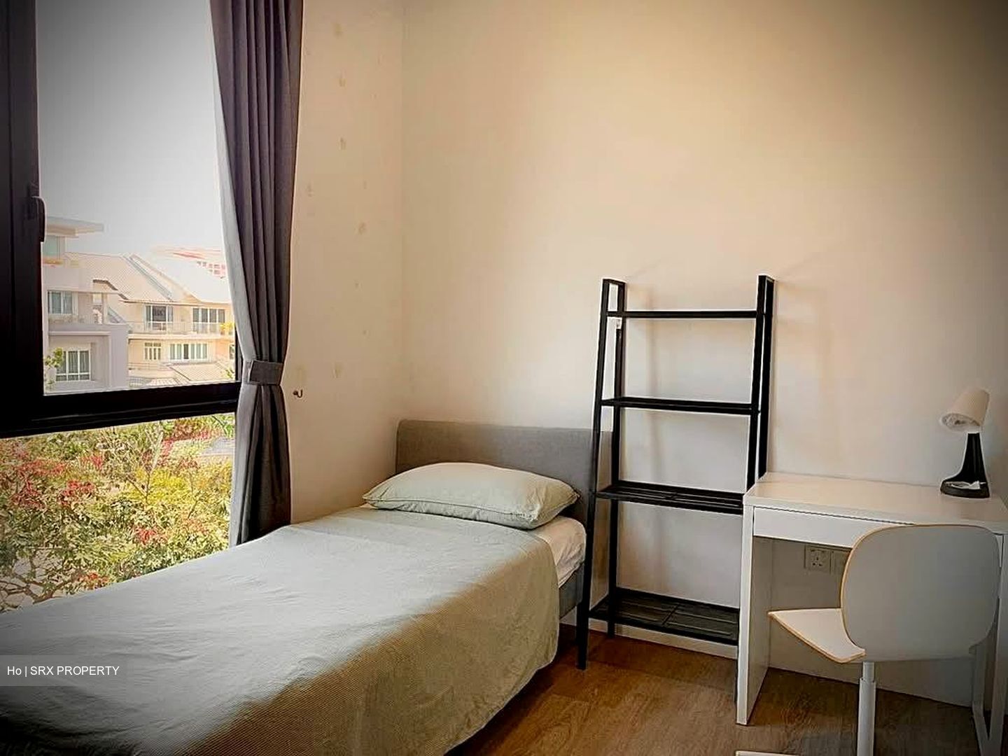Senyum Residences (D14), Terrace #558597941